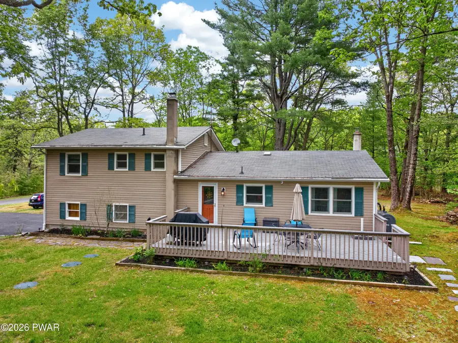 102 Wynding Way, Milford, PA 18337 - #2