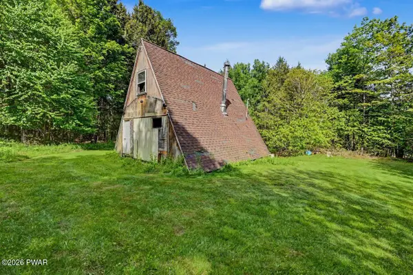 35 Sterling Shore Road, Lake Ariel, PA 18436