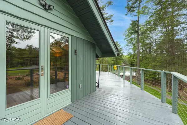 145 Indian Drive, Greentown, PA 18426