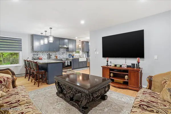 4125 Winchester Way, Bushkill, PA 18324