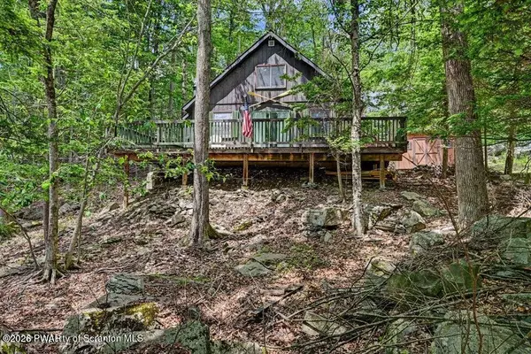 1031 Canary Lane, Lake Ariel, PA 18436