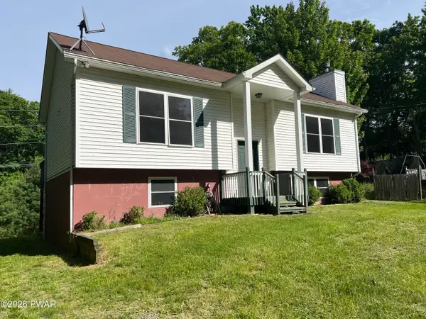 126 Deer Trail, Dingmans Ferry, PA 18328