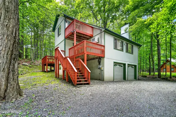 Address Withheld By Seller, Lake Ariel, PA 18436