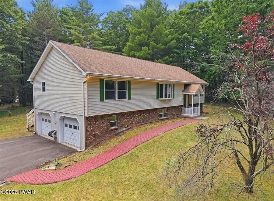 18 Holiday Drive, Hawley, PA 18428 - #2