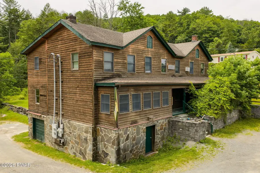 696 Pennsylvania 590, Lackawaxen, PA 18435 - #2