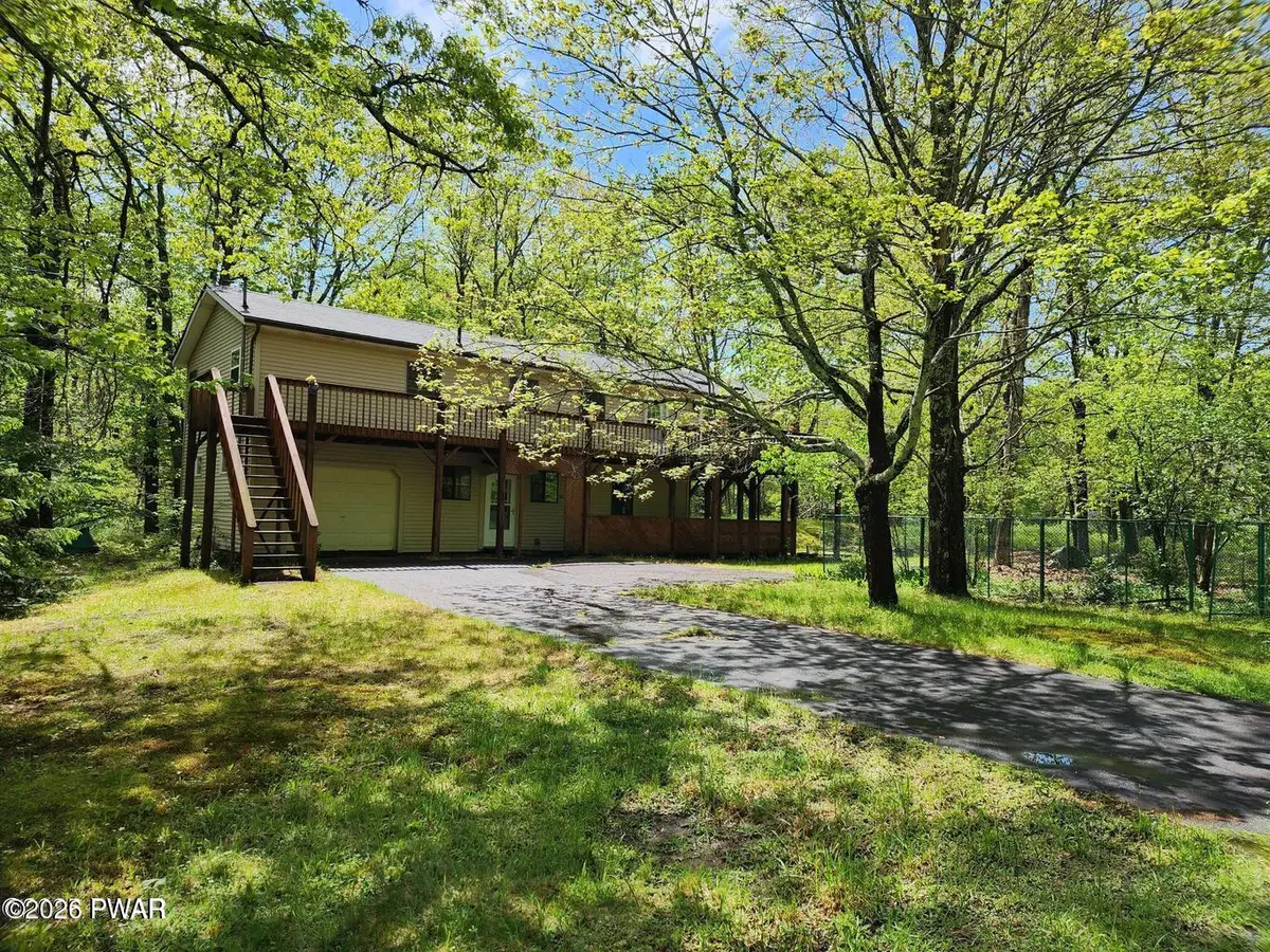 800 Jefferson Court, Lords Valley, PA 18428 - #1