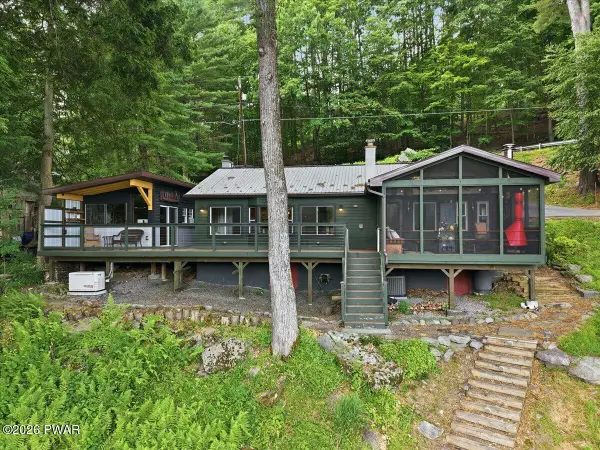 536 River Road, Beach Lake, PA 18405