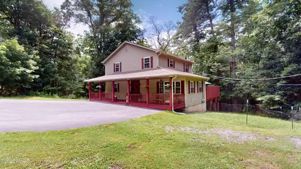 109 Squaw Hollow Trail, Dingmans Ferry, PA 18328