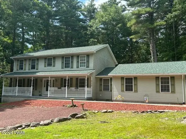 146 Bernadette Drive, Dingmans Ferry, PA 18328