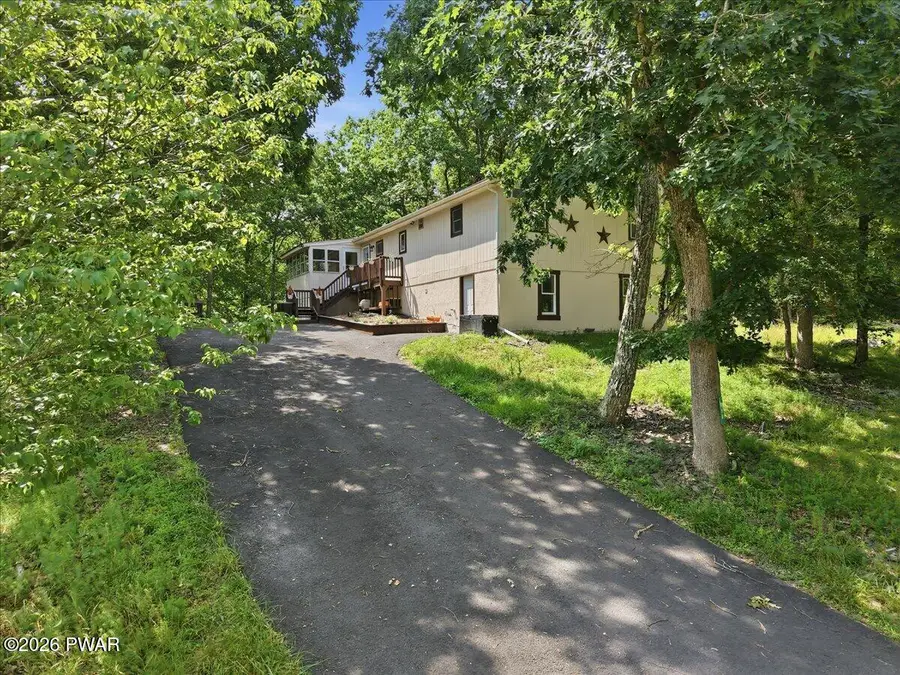 198 Edinburgh Road, Bushkill, PA 18324 - #3