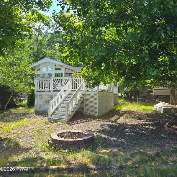 167 Village Drive W, Milford, PA 18337