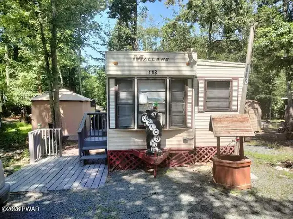 110 Village Drive W, Milford, PA 18337