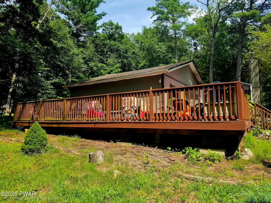 100 Iroquis Trail, Dingmans Ferry, PA 18328 - #3