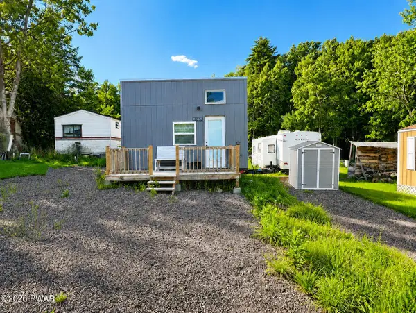 105 Rabbit Lane, Hawley, PA 18428