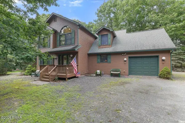 8 Cedar Court, Lakeville, PA 18438