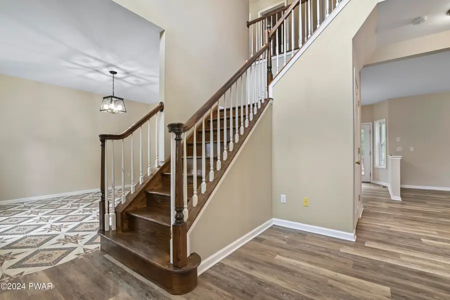 100 Teak Lane, Dingmans Ferry, PA 18328 - #3