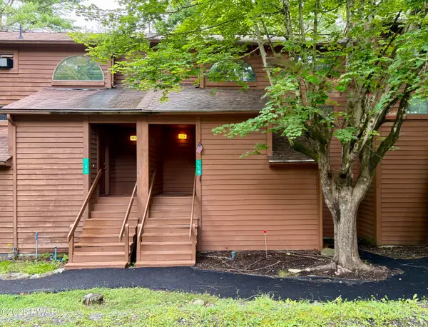 159 Stream Court, Bushkill, PA 18324