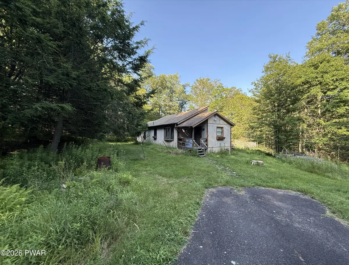 120 Hemlock Terrace S, Greentown, PA 18426 - #1