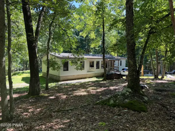 104 White Oak Drive, Shohola, PA 18458