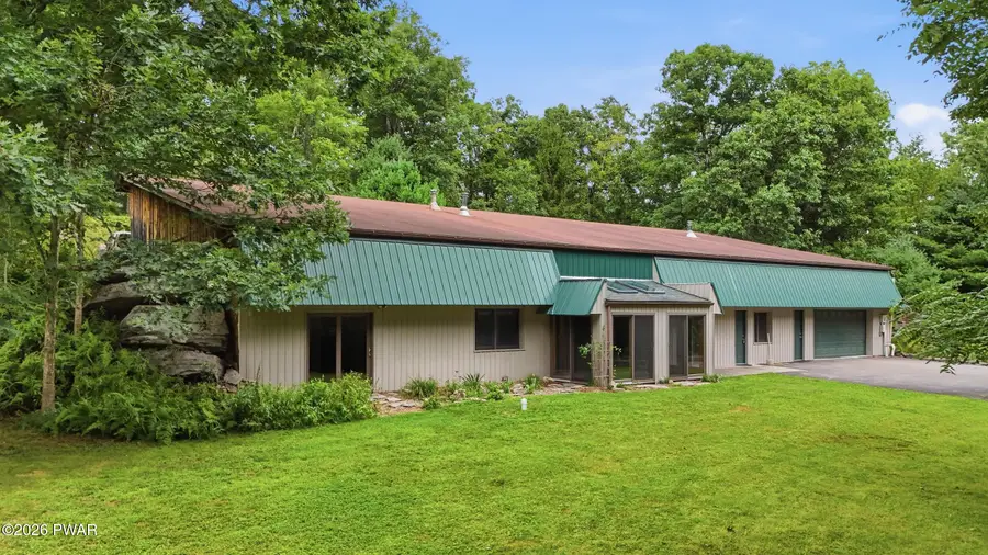 2600 Owego Turnpike, Hawley, PA 18428 - #2