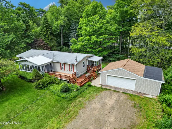 144 Buckskin Drive, Greentown, PA 18426