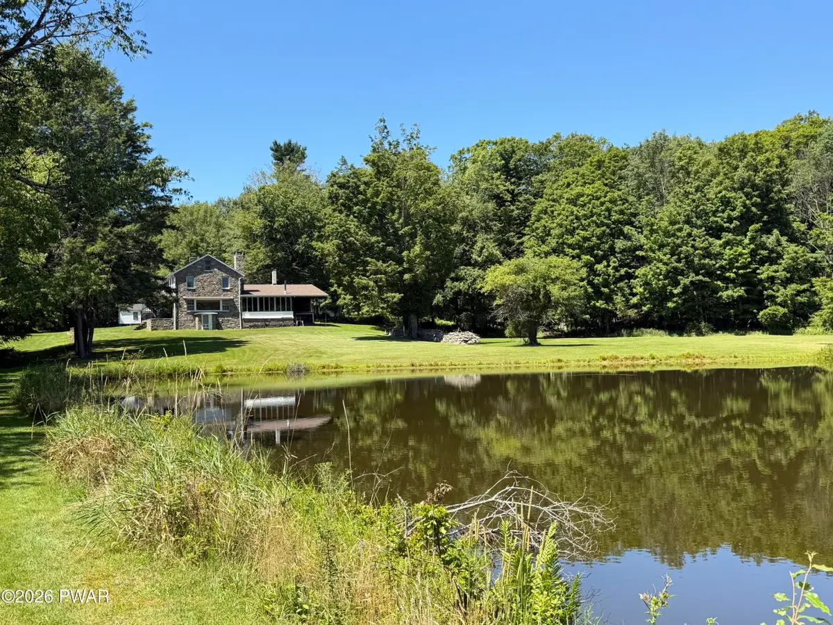164 E Sterling Road, Newfoundland, PA 18445 - #1