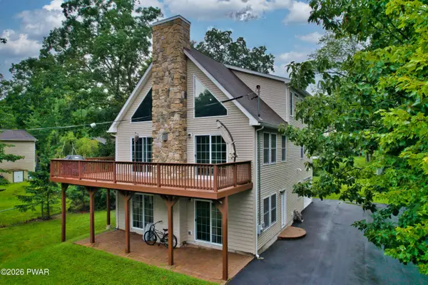 187 Skyview Road, Dingmans Ferry, PA 18328