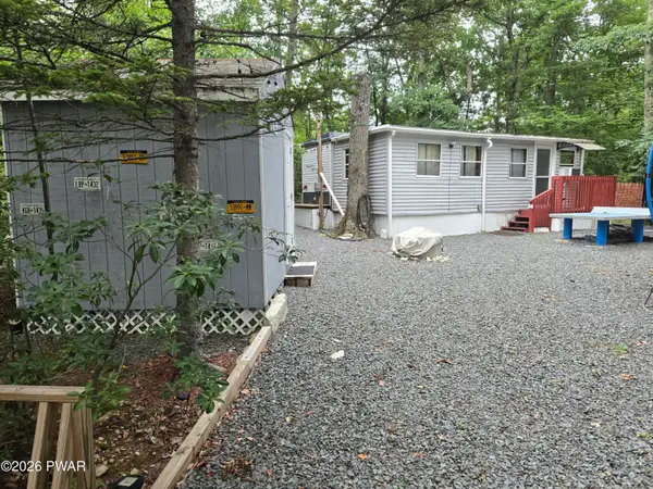 222 Tribes Drive, Shohola, PA 18458