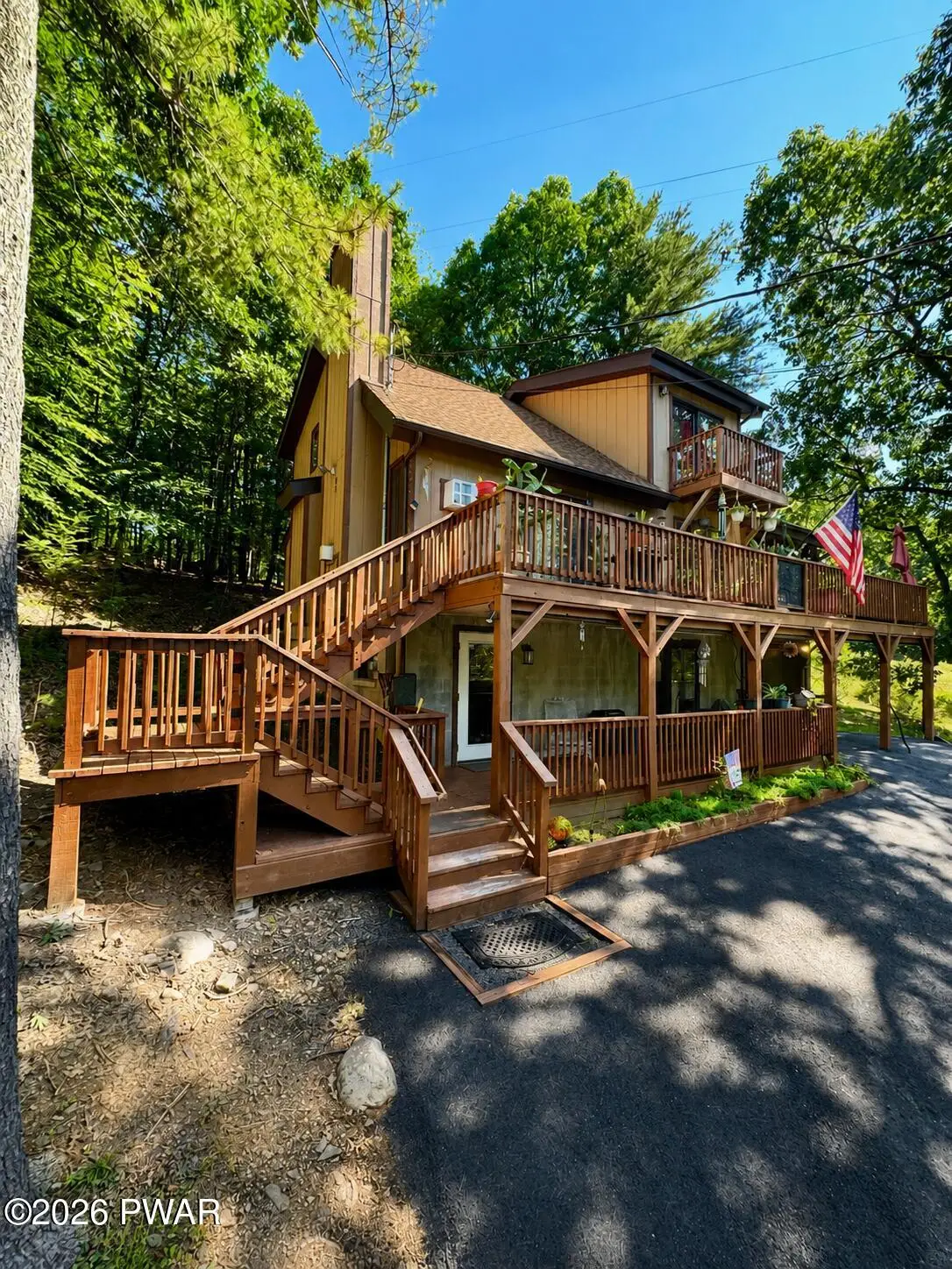 133 Manchester Drive, Bushkill, PA 18324 - #1