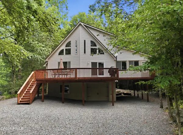 11 (3852) Applegate Road, Lake Ariel, PA 18436