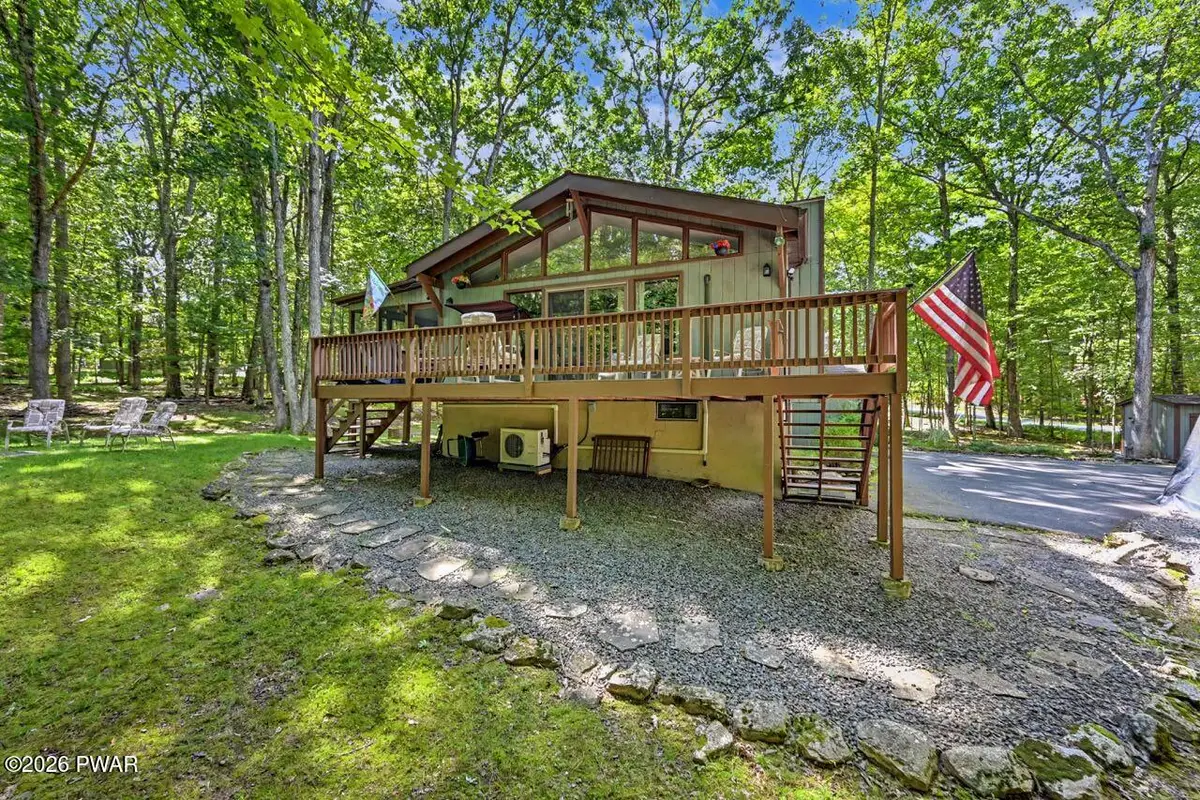 198 Upper Lakeview Drive, Hawley, PA 18428 - #1
