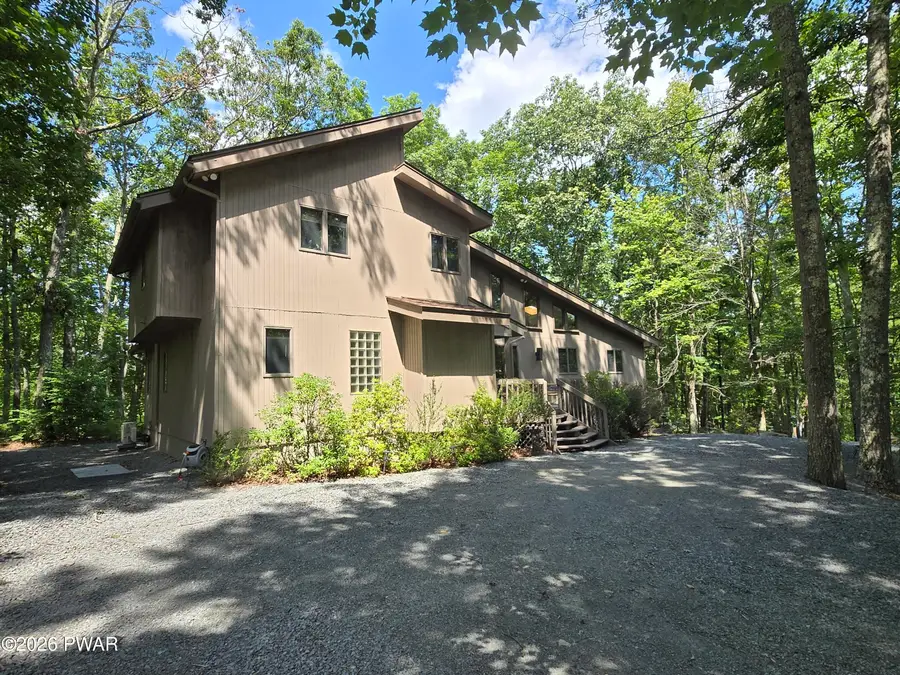 308 Canoebrook Drive, Lords Valley, PA 18428 - #2