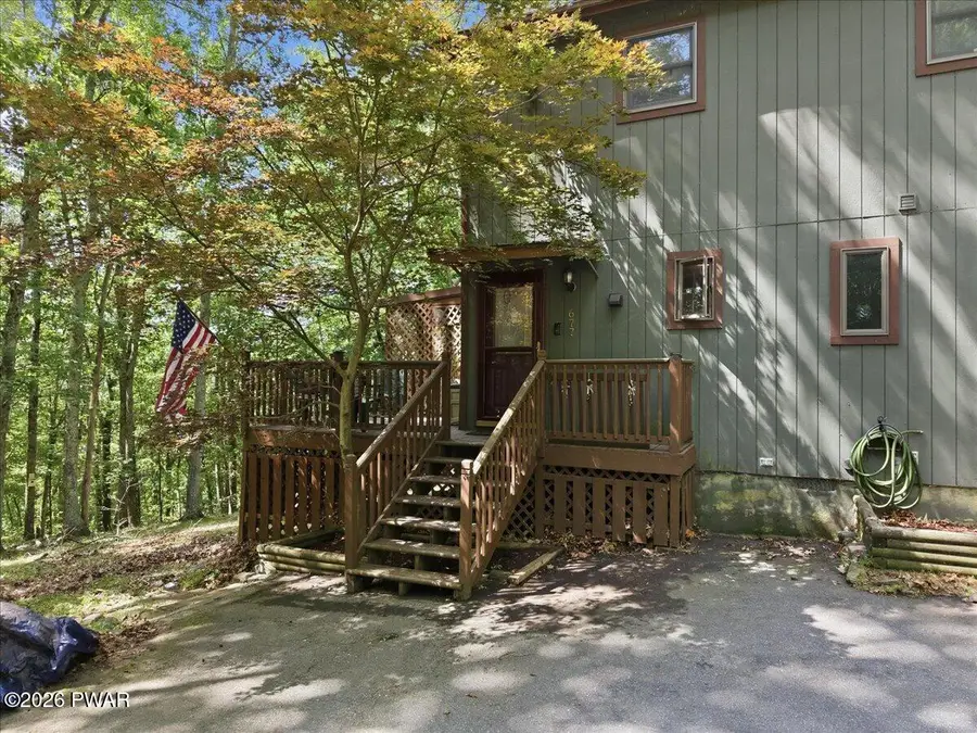 677 Clubhouse Drive, East Stroudsburg, PA 18302 - #3