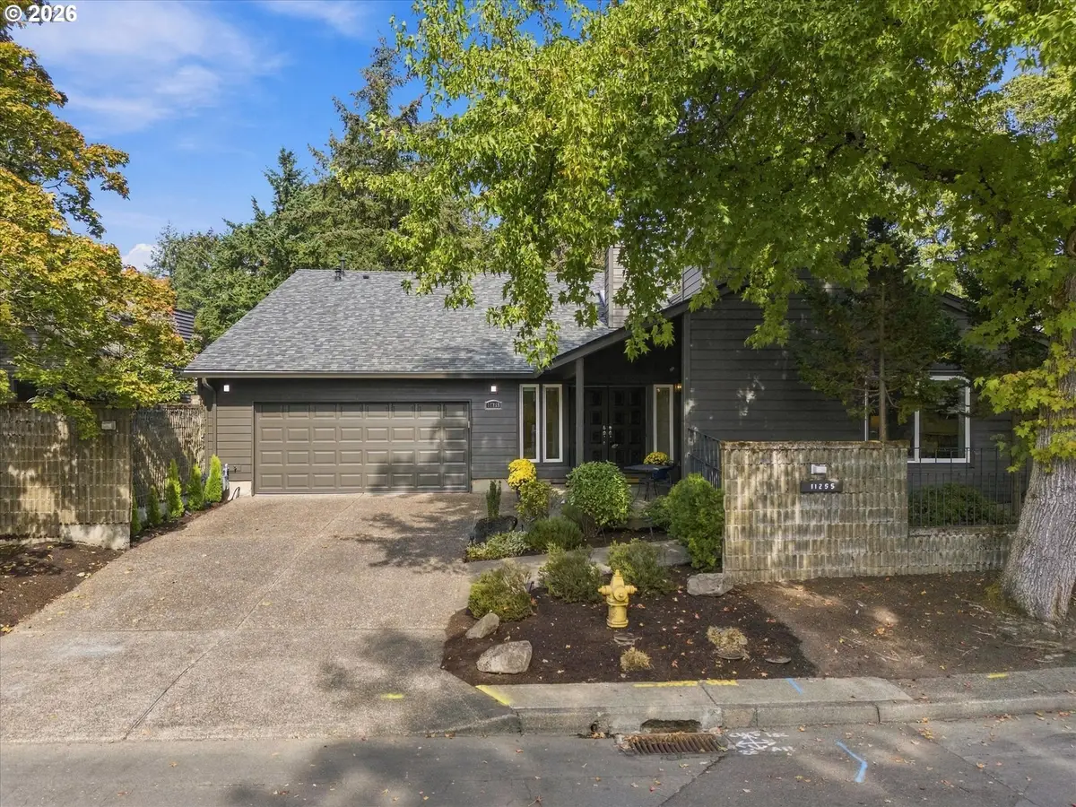 11255 SW Lynnvale Dr, Portland, OR 97225 - #1