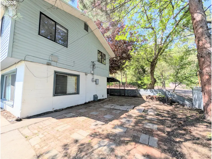 1624 Foley St, La Grande, OR 97850 - #3
