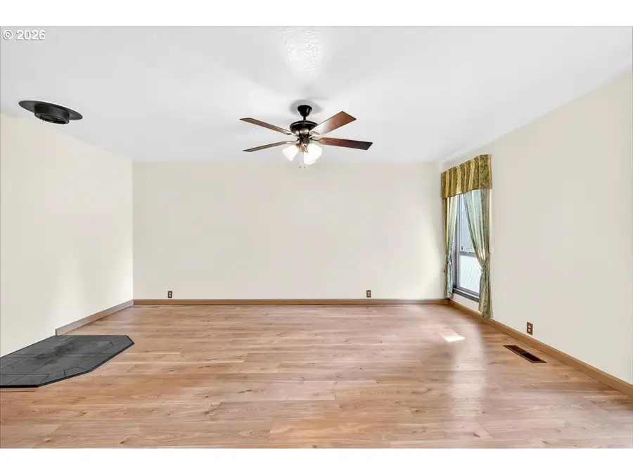 16033 SE Rickshire Ln, Milwaukie, OR 97267 - #3