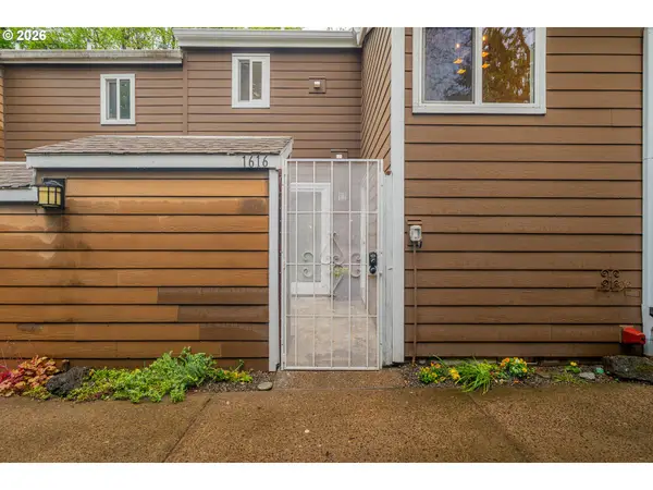1616 Village Park Pl, WestLinn, OR 97068