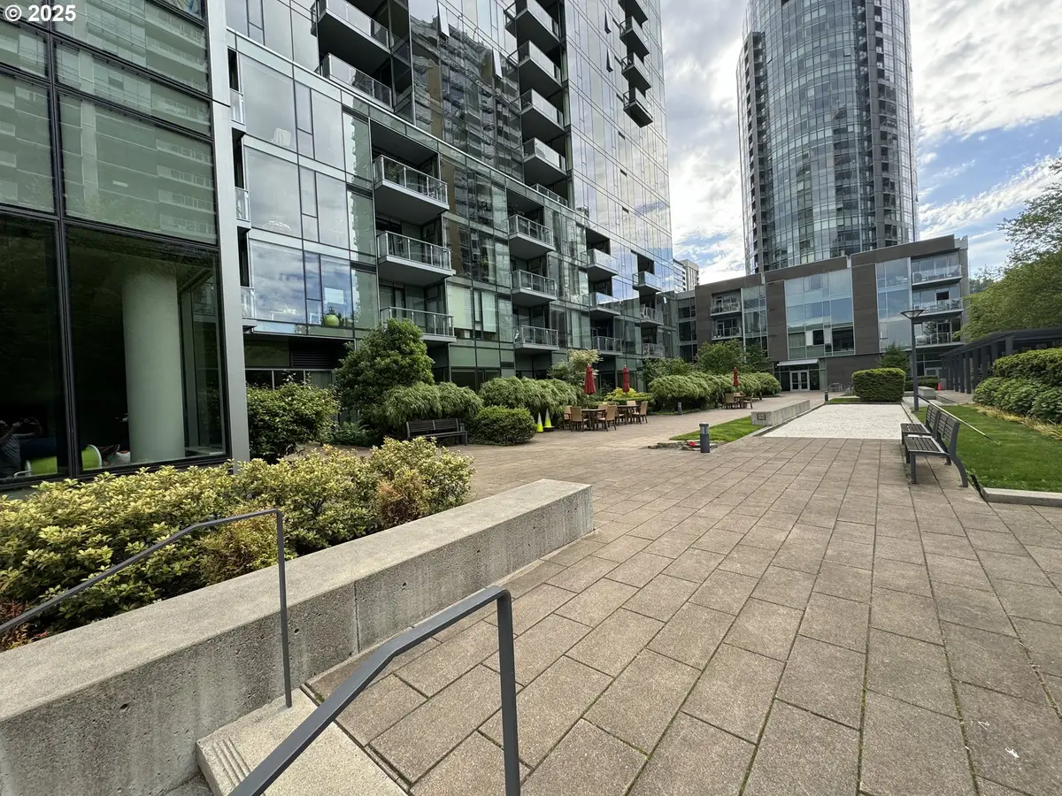 841 S Gaines St #333, Portland, OR 97239 - Image #1