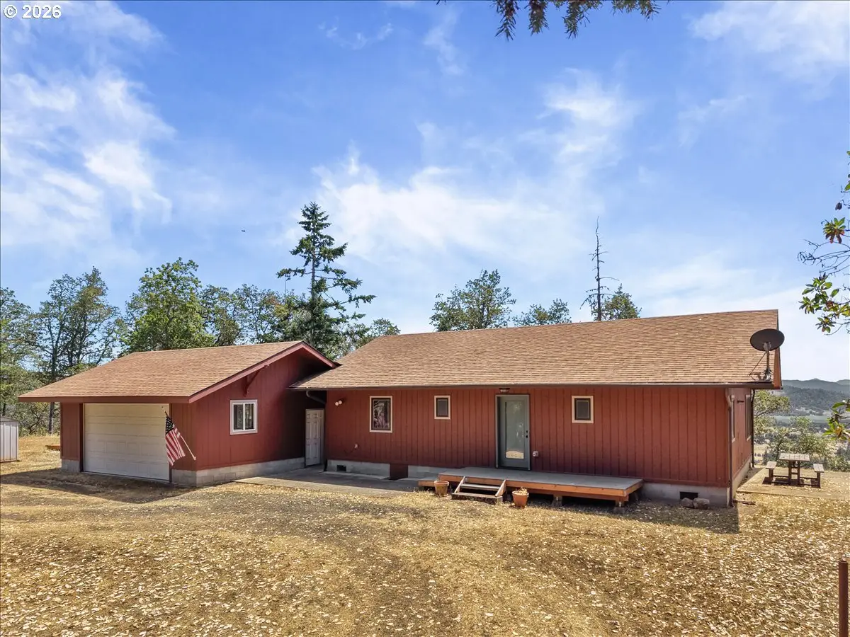 345 Zeigler Ct, Roseburg, OR 97471 - #1