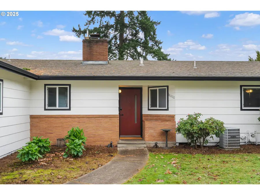 11010 SE Salmon St, Portland, OR 97216 - Image #3