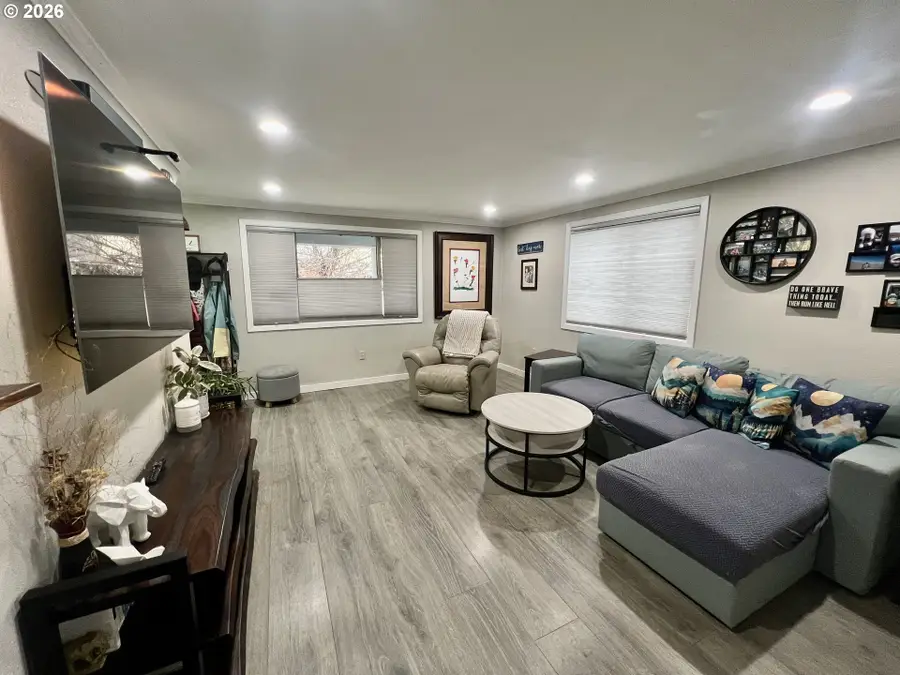 603 3rd St, La Grande, OR 97850 - #3