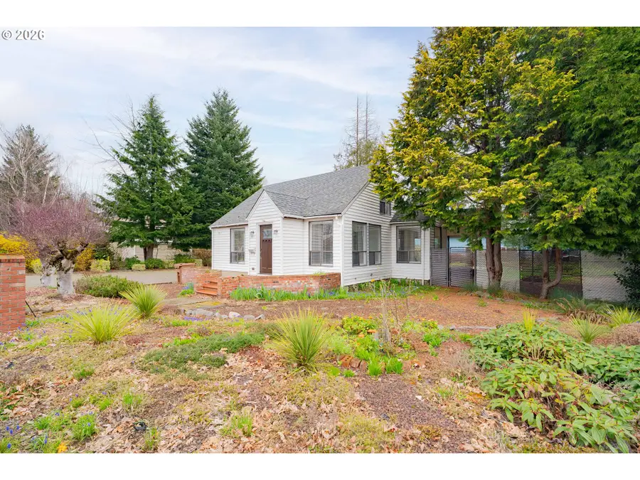 516 26th St, Washougal, WA 98671 - #3
