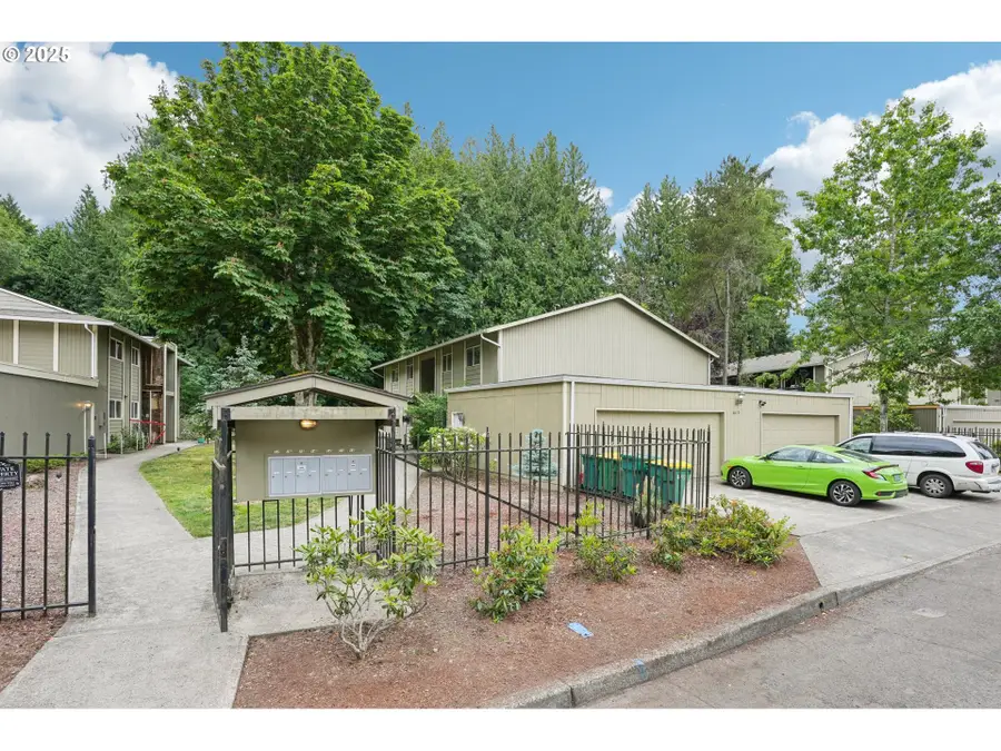 6610 SW Terri Ct #10, Portland, OR 97225 - #2