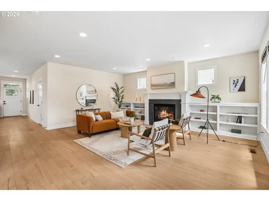 6517 SE Woodstock Blvd #A, Portland, OR 97206 - #3