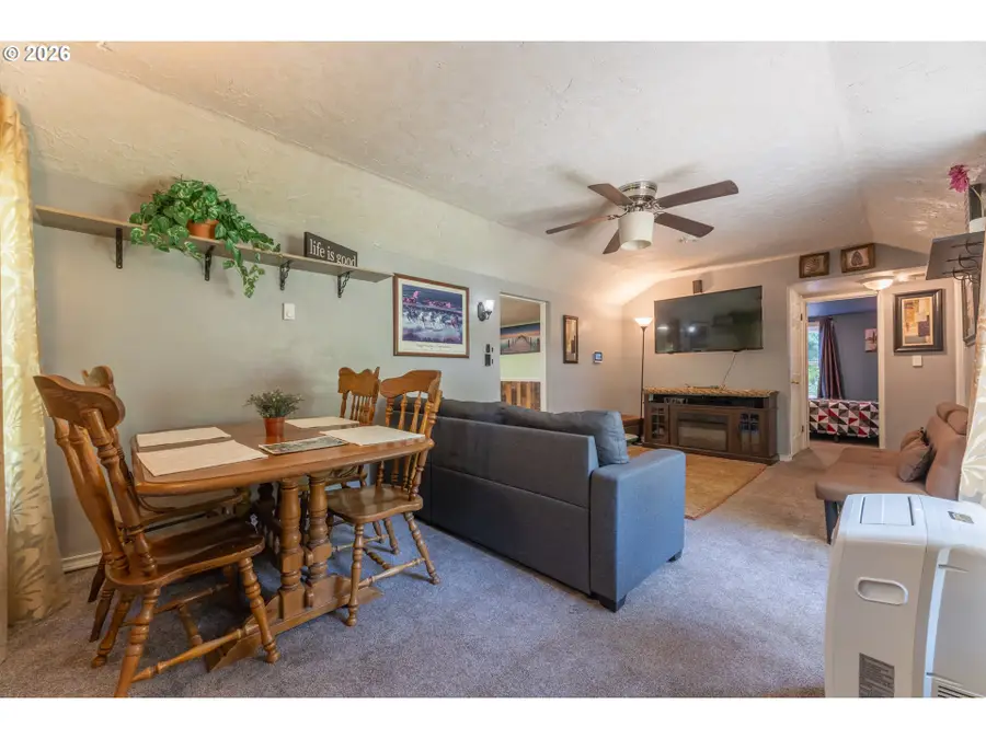 2700 Underhill Ln, Northwest Clackamas, OR 97068 - #3