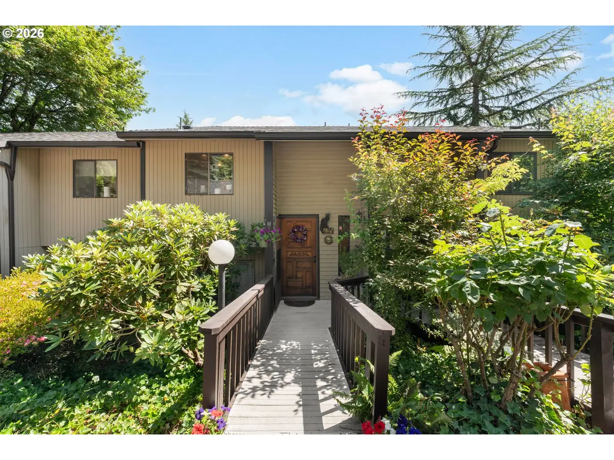 2812 Tree Top Ln, Northwest Clackamas, OR 97068 - #1