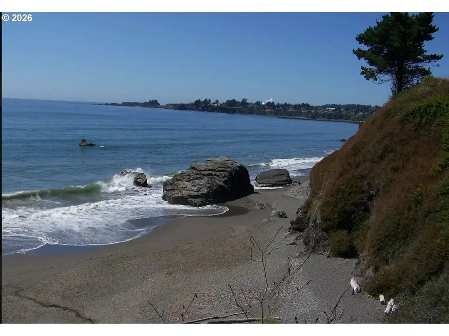 Sea Breeze, Brookings, OR 97415 - #3