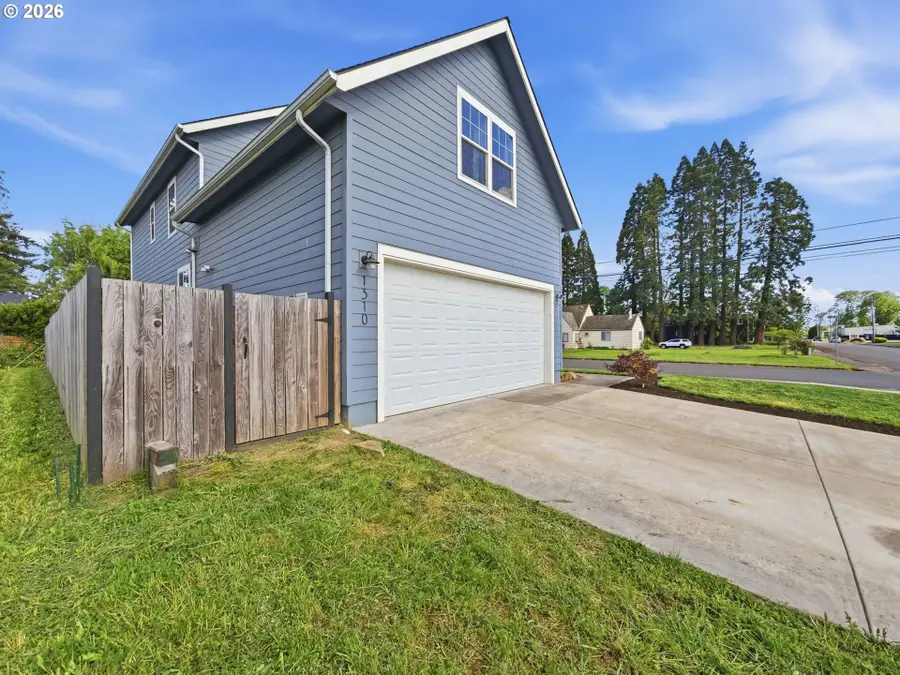 1310 Elm St, Junction City, OR 97448 - #3