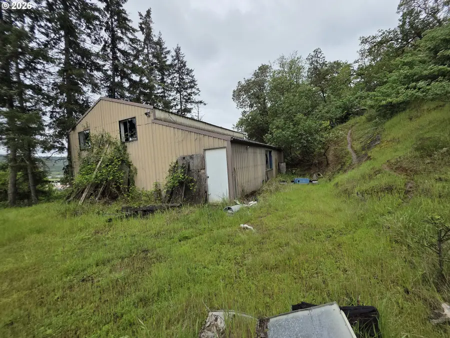 130 NW Makah Ct, Roseburg, OR 97471 - #2