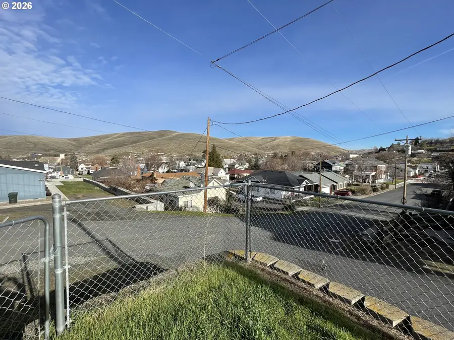 280 W Center St, Heppner, OR 97836 - Image #2